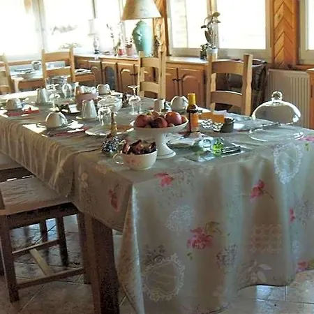 Passion Et Terroir Couette-café 3*